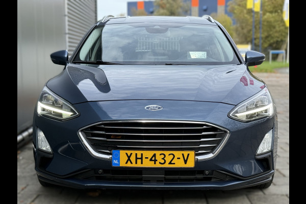 Ford FOCUS Wagon BWJ 2019 | 1.5TDCI 120PK Titanium AUTOMAAT | CAMERA | FULL LED | CLIMA | NAVI | CARPLAY | PRIVACY GLASS | AD CRUISE |