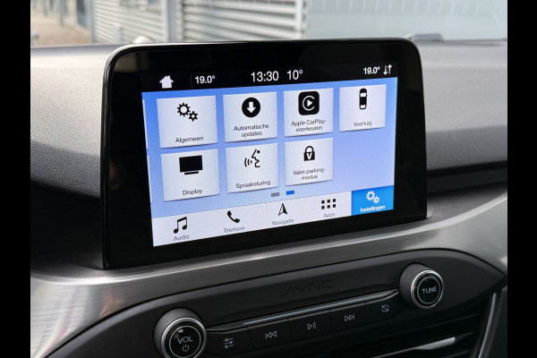 Ford FOCUS Wagon BWJ 2019 | 1.5TDCI 120PK Titanium AUTOMAAT | CAMERA | FULL LED | CLIMA | NAVI | CARPLAY | PRIVACY GLASS | AD CRUISE |