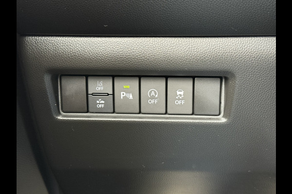Suzuki Swift 1.4 Sport Smart Hybrid | CarPlay | Camera | ACC | LED | Keyless | DAB+ | 17 inch