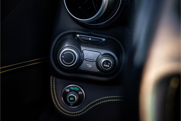 Ferrari Portofino 3.9 V8 HELE - Nero Daytona | Passenger Display | Carbon | JBL | Memory