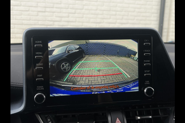 Toyota C-HR 2.0 Hybrid Bi-Tone | CarPlay | Camera | ACC | LED | DAB+ | Keyless | 18 inch
