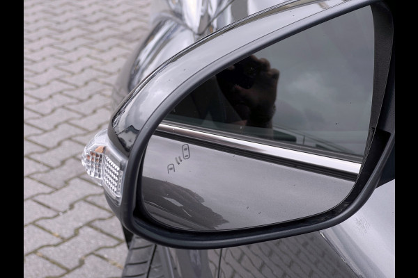 Toyota C-HR 2.0 Hybrid Bi-Tone | CarPlay | Camera | ACC | LED | DAB+ | Keyless | 18 inch