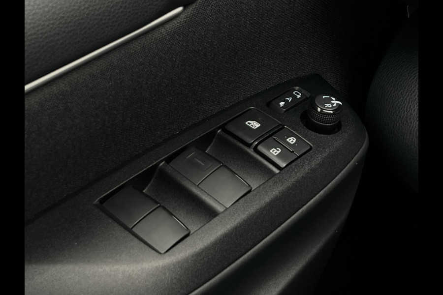 Toyota Yaris 1.5 Hybrid Executive | Pano | JBL Audio | HUD | Camera | Carplay