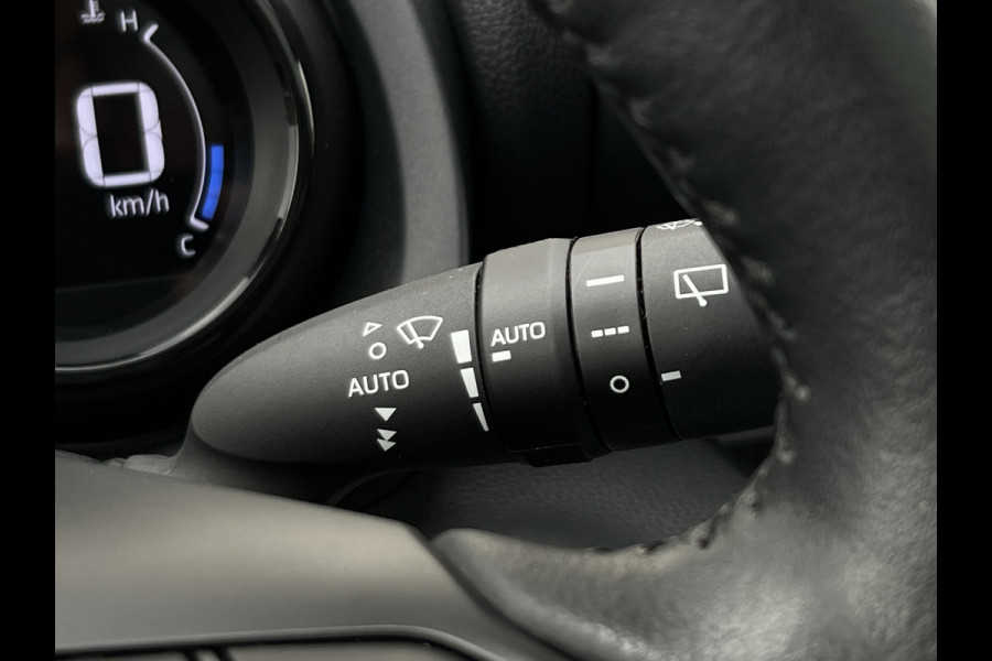 Toyota Yaris 1.5 Hybrid Executive | Pano | JBL Audio | HUD | Camera | Carplay