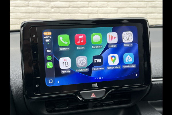 Toyota Yaris 1.5 Hybrid Executive | Pano | JBL Audio | HUD | Camera | Carplay