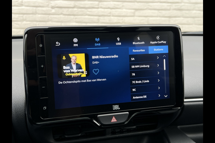 Toyota Yaris 1.5 Hybrid Executive | Pano | JBL Audio | HUD | Camera | Carplay