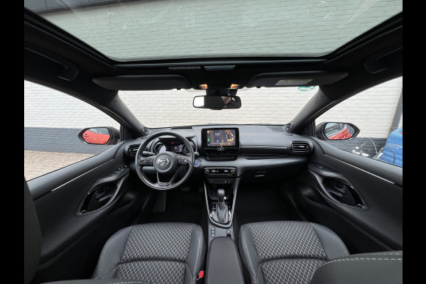 Toyota Yaris 1.5 Hybrid Executive | Pano | JBL Audio | HUD | Camera | Carplay
