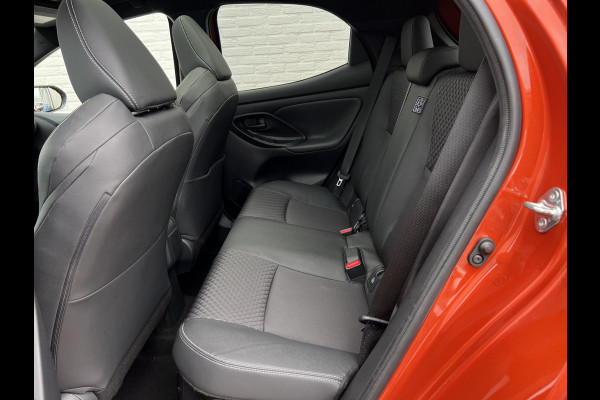 Toyota Yaris 1.5 Hybrid Executive | Pano | JBL Audio | HUD | Camera | Carplay