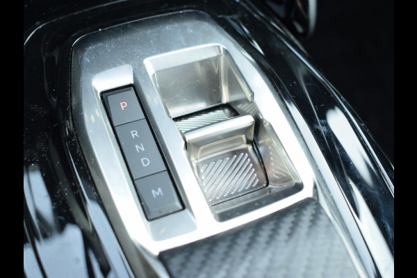 Peugeot 2008 1.2 Hybrid 136 GT ACHTERUITRIJCAMERA MET SENSOREN | NAVI & CARPAY | E.C.C. |