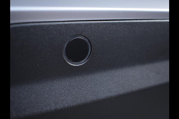 Peugeot 2008 1.2 Hybrid 136 GT ACHTERUITRIJCAMERA MET SENSOREN | NAVI & CARPAY | E.C.C. |