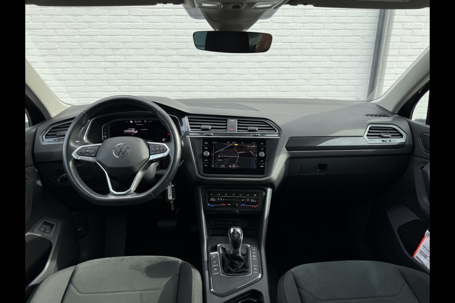 Volkswagen Tiguan 1.4 TSI eHybrid 245pk Elegance | Pano | ACC | Camera | IQ Light | Virtual Cockpit | 18 inch