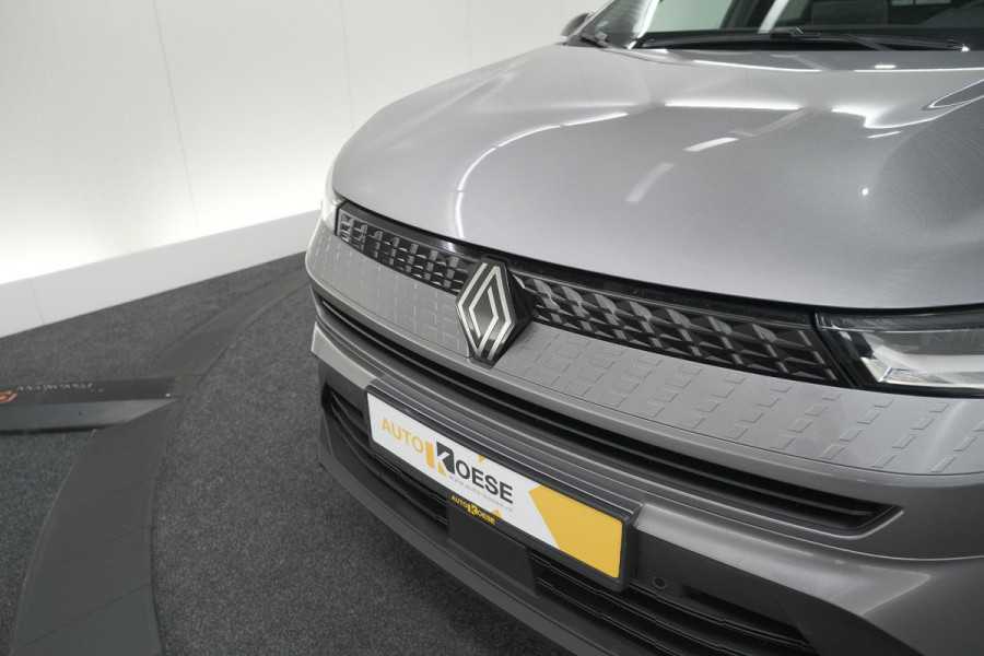Renault Captur TCe 90 Techno | Nieuw Model | Camera | Navigatie | Apple Carplay | Pack Full Screen | 18 Inch Lichtmetalen Velgen