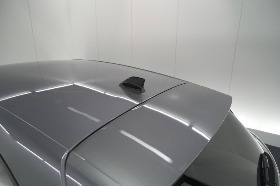 Renault Captur TCe 90 Techno | Nieuw Model | Camera | Navigatie | Apple Carplay | Pack Full Screen | 18 Inch Lichtmetalen Velgen