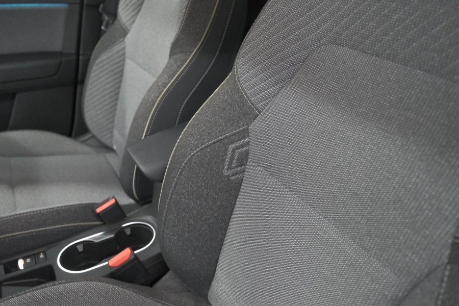 Renault Captur TCe 90 Techno | Nieuw Model | Camera | Navigatie | Apple Carplay | Pack Full Screen | 18 Inch Lichtmetalen Velgen