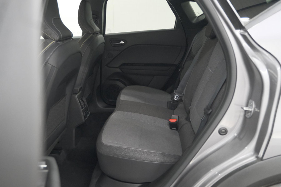 Renault Captur TCe 90 Techno | Nieuw Model | Camera | Navigatie | Apple Carplay | Pack Full Screen | 18 Inch Lichtmetalen Velgen