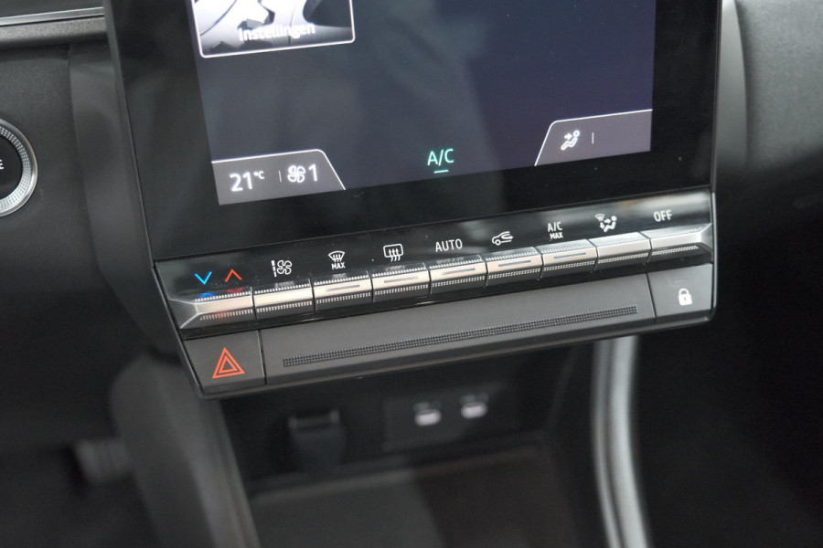 Renault Captur TCe 90 Techno | Nieuw Model | Camera | Navigatie | Apple Carplay | Pack Full Screen | 18 Inch Lichtmetalen Velgen