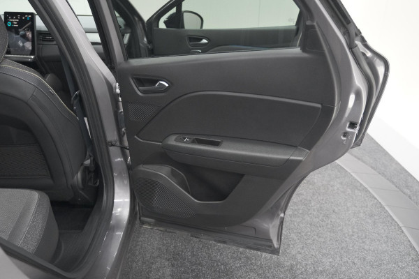 Renault Captur TCe 90 Techno | Nieuw Model | Camera | Navigatie | Apple Carplay | Pack Full Screen | 18 Inch Lichtmetalen Velgen