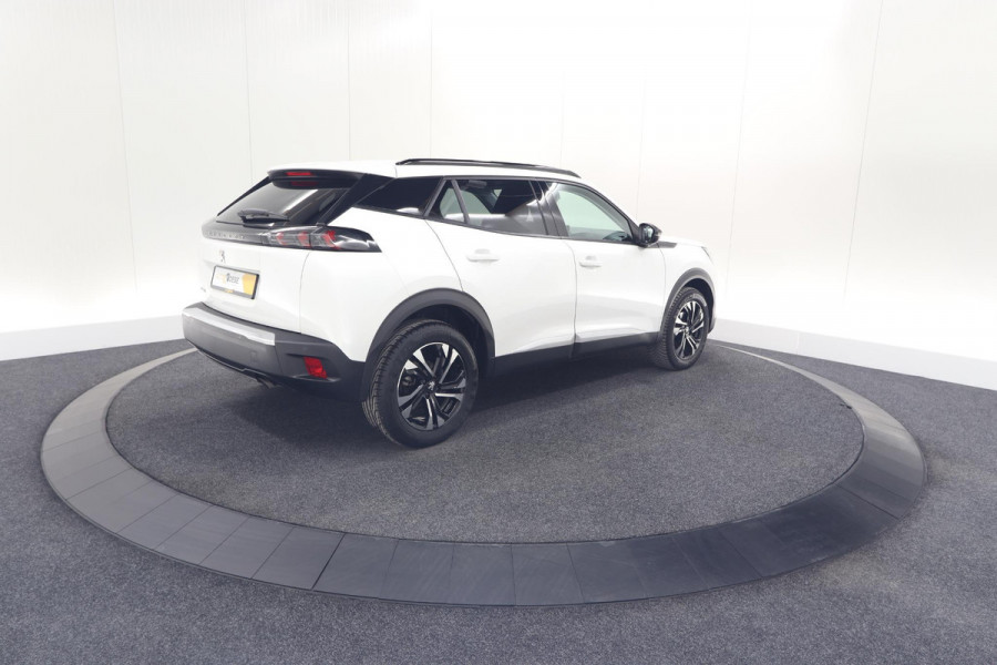 Peugeot 2008 PureTech 102 Allure Pack | Allseason Banden | Parkeersensoren | Apple Carplay