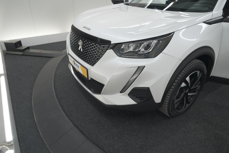 Peugeot 2008 PureTech 102 Allure Pack | Allseason Banden | Parkeersensoren | Apple Carplay
