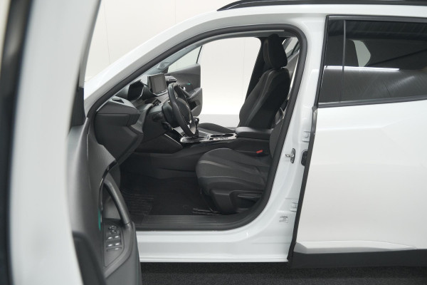 Peugeot 2008 PureTech 102 Allure Pack | Allseason Banden | Parkeersensoren | Apple Carplay