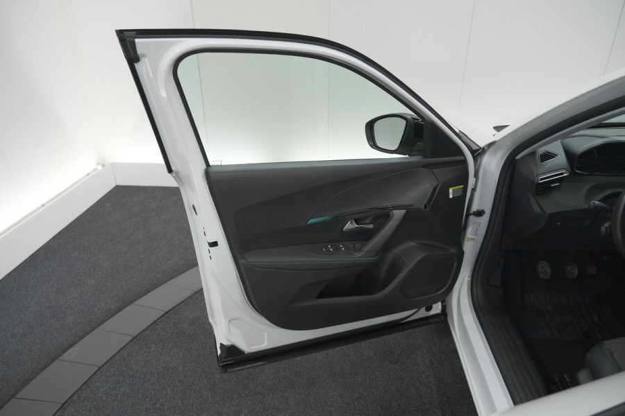 Peugeot 2008 PureTech 102 Allure Pack | Allseason Banden | Parkeersensoren | Apple Carplay