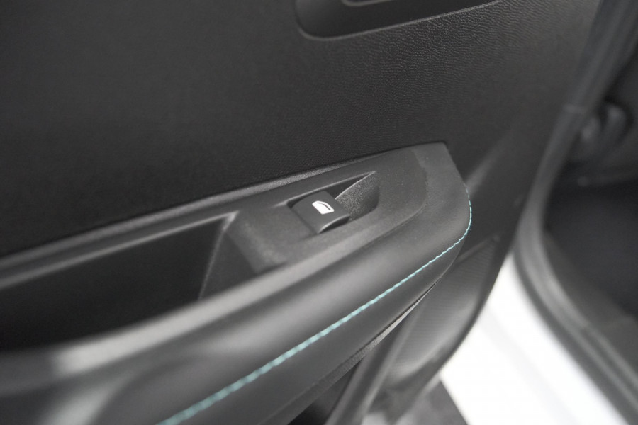 Peugeot 208 PureTech 100 Allure Pack | Camera | Apple Carplay | Stoelverwarming | Parkeersensoren