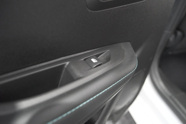 Peugeot 208 PureTech 100 Allure Pack | Camera | Apple Carplay | Stoelverwarming | Parkeersensoren