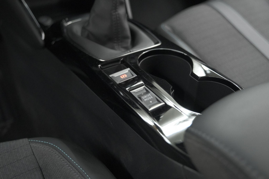 Peugeot 208 PureTech 100 Allure Pack | Camera | Apple Carplay | Stoelverwarming | Parkeersensoren