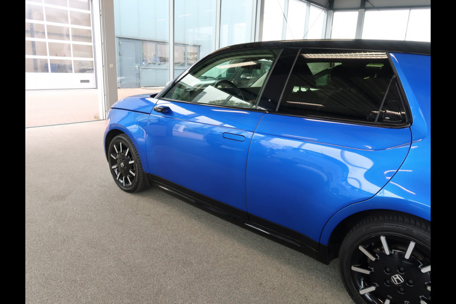 Honda E Advance 17" PANORAMADAK/360CAMERA/CARPLAY/WINTERPACK/KEYLESS