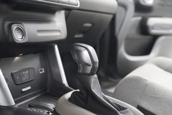 Citroën C3 Aircross PureTech 130 EAT6 S&S Shine | Trekhaak | Camera | Panoramadak | Dodehoekdetectie | Stoelverwarming | HIFI audio systeem