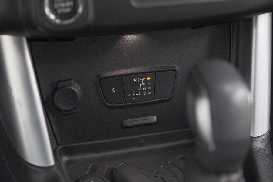 Citroën C3 Aircross PureTech 130 EAT6 S&S Shine | Trekhaak | Camera | Panoramadak | Dodehoekdetectie | Stoelverwarming | HIFI audio systeem