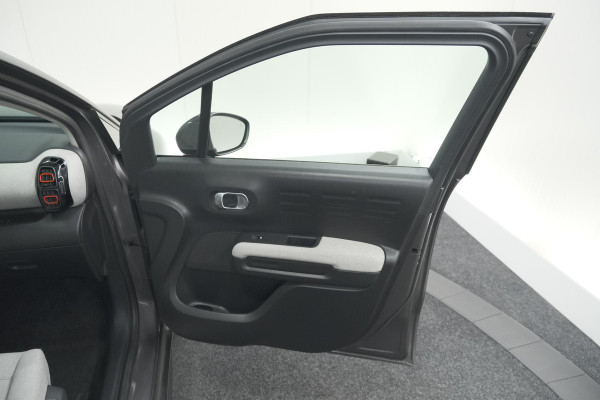 Citroën C3 Aircross PureTech 130 EAT6 S&S Shine | Trekhaak | Camera | Panoramadak | Dodehoekdetectie | Stoelverwarming | HIFI audio systeem