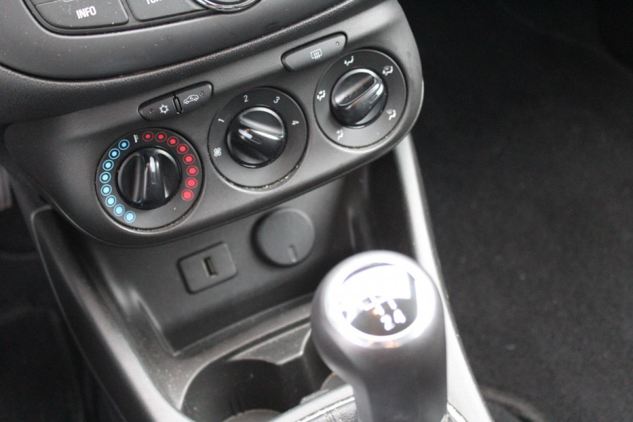 Opel Corsa 1.4 Edition nap 5drs