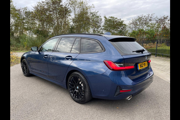 BMW 3 Serie Touring 330e PLUG&HYBRID HEAD-UP SPORTLINE -SHADOW CAMERA LEER NAVI LED-XENON