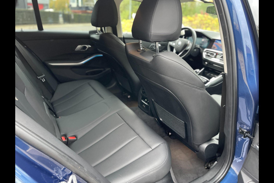 BMW 3 Serie Touring 330e PLUG&HYBRID HEAD-UP SPORTLINE -SHADOW CAMERA LEER NAVI LED-XENON