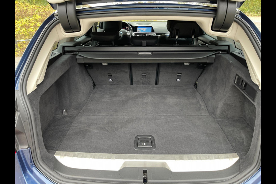 BMW 3 Serie Touring 330e PLUG&HYBRID HEAD-UP SPORTLINE -SHADOW CAMERA LEER NAVI LED-XENON