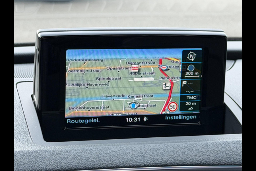 Audi Q3 1.4 TFSI 3x S-Line LED Pano Camera Trekhaak Keyless