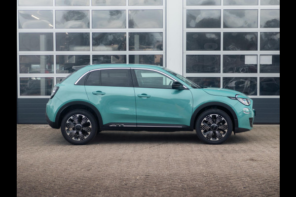 Fiat 600 1.2 Hybrid La Prima | Clima | Adapt. Cruise | Camera | BSM | 18" | Stoelverwarming | Apple Carplay | Elektr. A-Klep