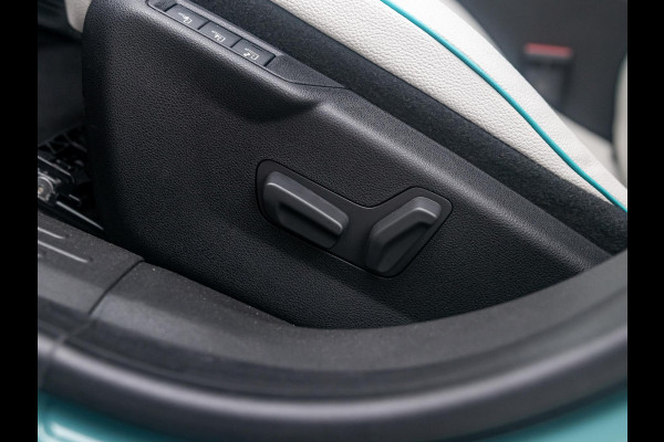 Fiat 600 1.2 Hybrid La Prima | Clima | Adapt. Cruise | Camera | BSM | 18" | Stoelverwarming | Apple Carplay | Elektr. A-Klep