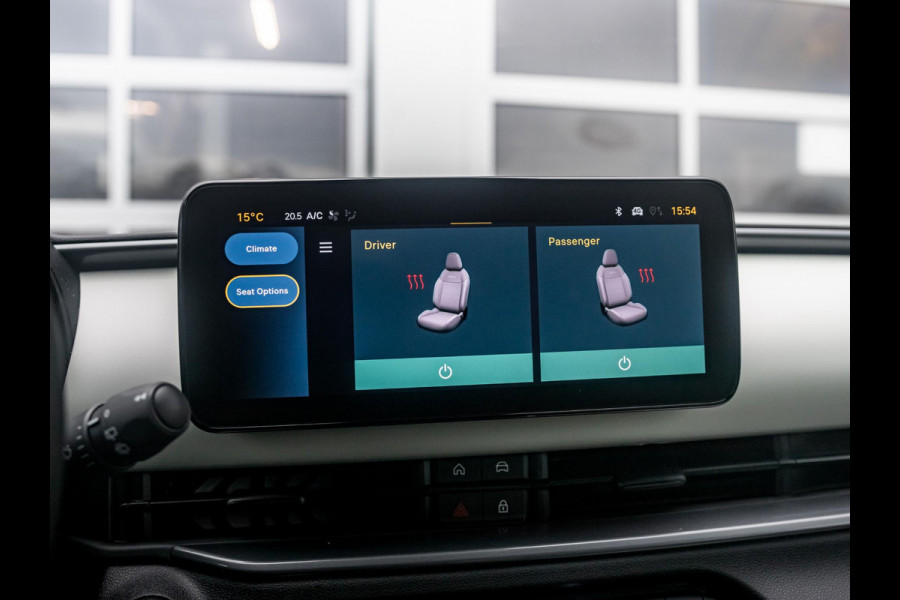 Fiat 600 1.2 Hybrid La Prima | Clima | Adapt. Cruise | Camera | BSM | 18" | Stoelverwarming | Apple Carplay | Elektr. A-Klep