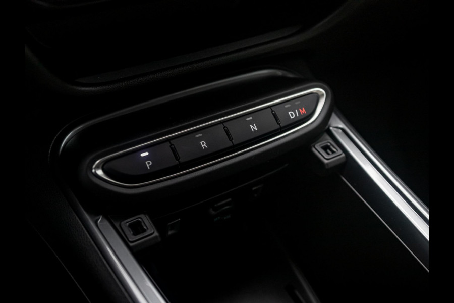 Fiat 600 1.2 Hybrid La Prima | Clima | Adapt. Cruise | Camera | BSM | 18" | Stoelverwarming | Apple Carplay | Elektr. A-Klep