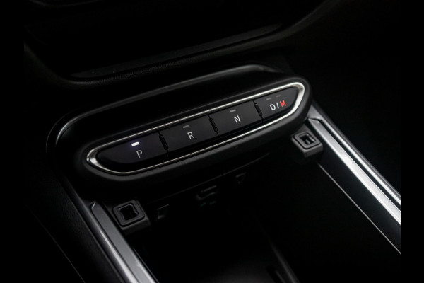 Fiat 600 1.2 Hybrid La Prima | Clima | Adapt. Cruise | Camera | BSM | 18" | Stoelverwarming | Apple Carplay | Elektr. A-Klep