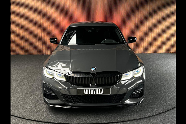 BMW 3-serie 320i M-sport Head Up Leer Navi PDC Virtual 20'' LM velgen Climate voor en achter Matrix
