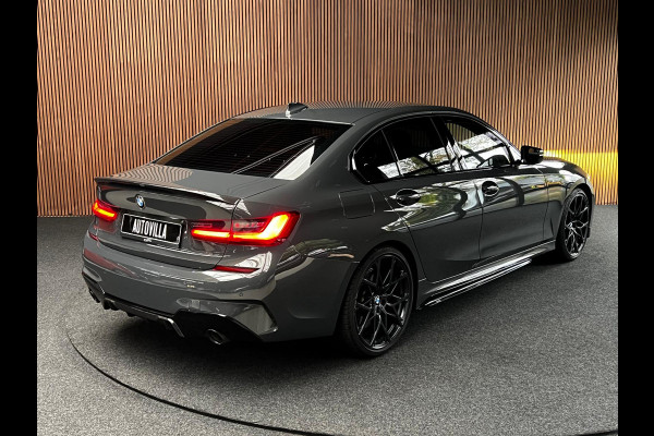 BMW 3-serie 320i M-sport Head Up Leer Navi PDC Virtual 20'' LM velgen Climate voor en achter Matrix