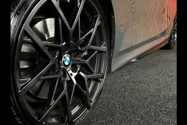 BMW 3-serie 320i M-sport Head Up Leer Navi PDC Virtual 20'' LM velgen Climate voor en achter Matrix