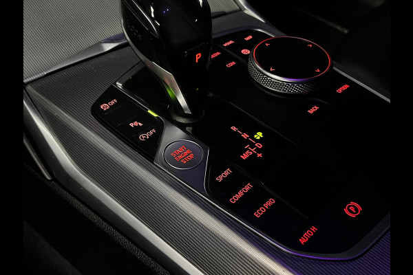 BMW 3-serie 320i M-sport Head Up Leer Navi PDC Virtual 20'' LM velgen Climate voor en achter Matrix