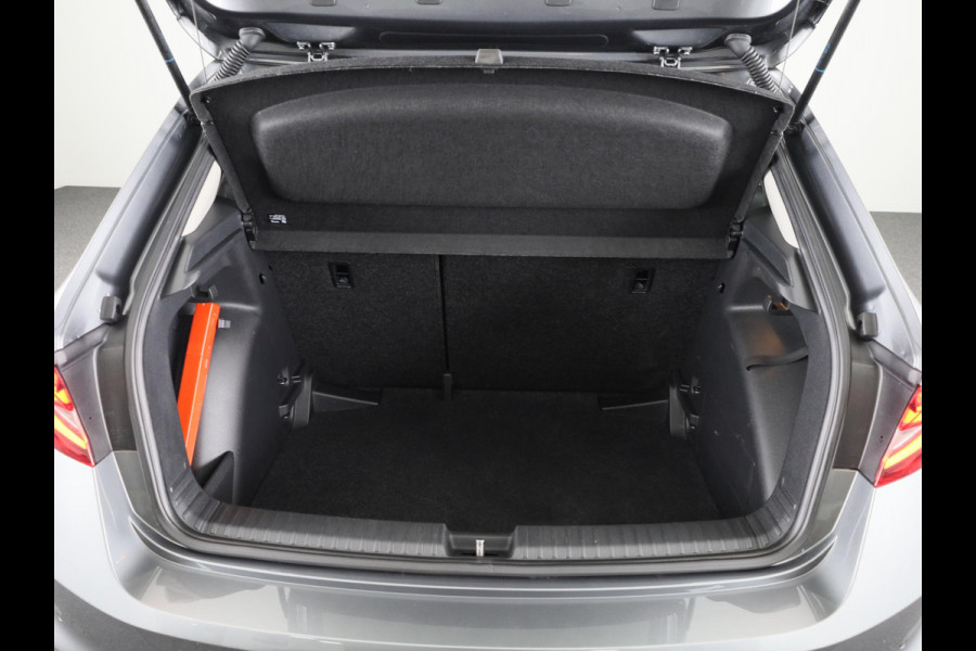 Škoda Fabia 1.0 TSI Business Edition 95 pk | Verlengde garantie | Navigatie via App | Parkeersensoren | Achteruitrijcamera | Stoelverwarming | Keyless |