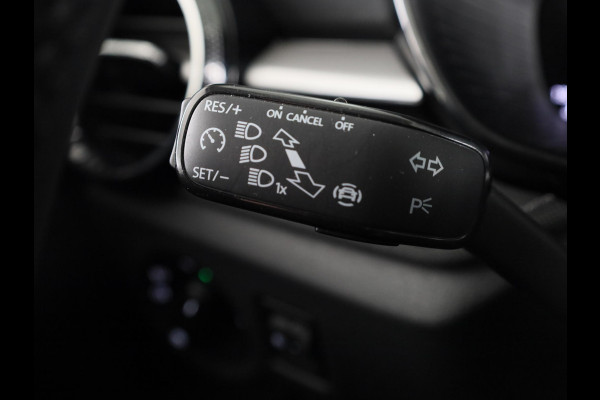 Škoda Fabia 1.0 TSI Business Edition 95 pk | Verlengde garantie | Navigatie via App | Parkeersensoren | Achteruitrijcamera | Stoelverwarming | Keyless |