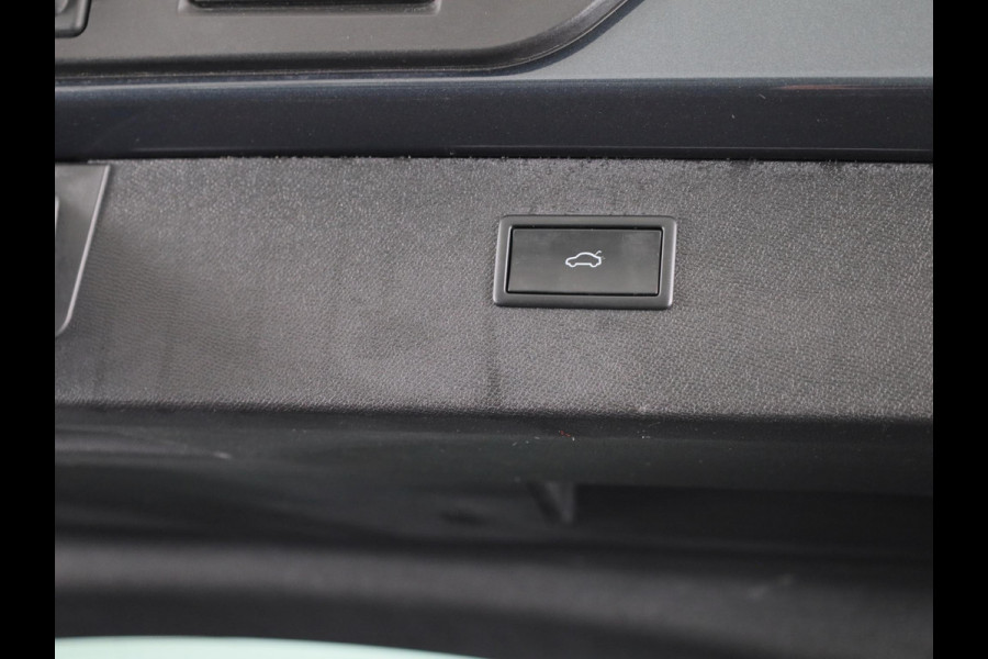 CUPRA Formentor 1.4 e-Hybrid VZ Performance 245 pk Automaat (DSG) | Navigatie | Parkeersensoren (Park assist) | Rondomzicht camera | Elektr. bestuurdersstoel met geheugen | Stoelverwarming |