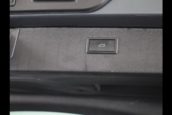 CUPRA Formentor 1.4 e-Hybrid VZ Performance 245 pk Automaat (DSG) | Navigatie | Parkeersensoren (Park assist) | Rondomzicht camera | Elektr. bestuurdersstoel met geheugen | Stoelverwarming |